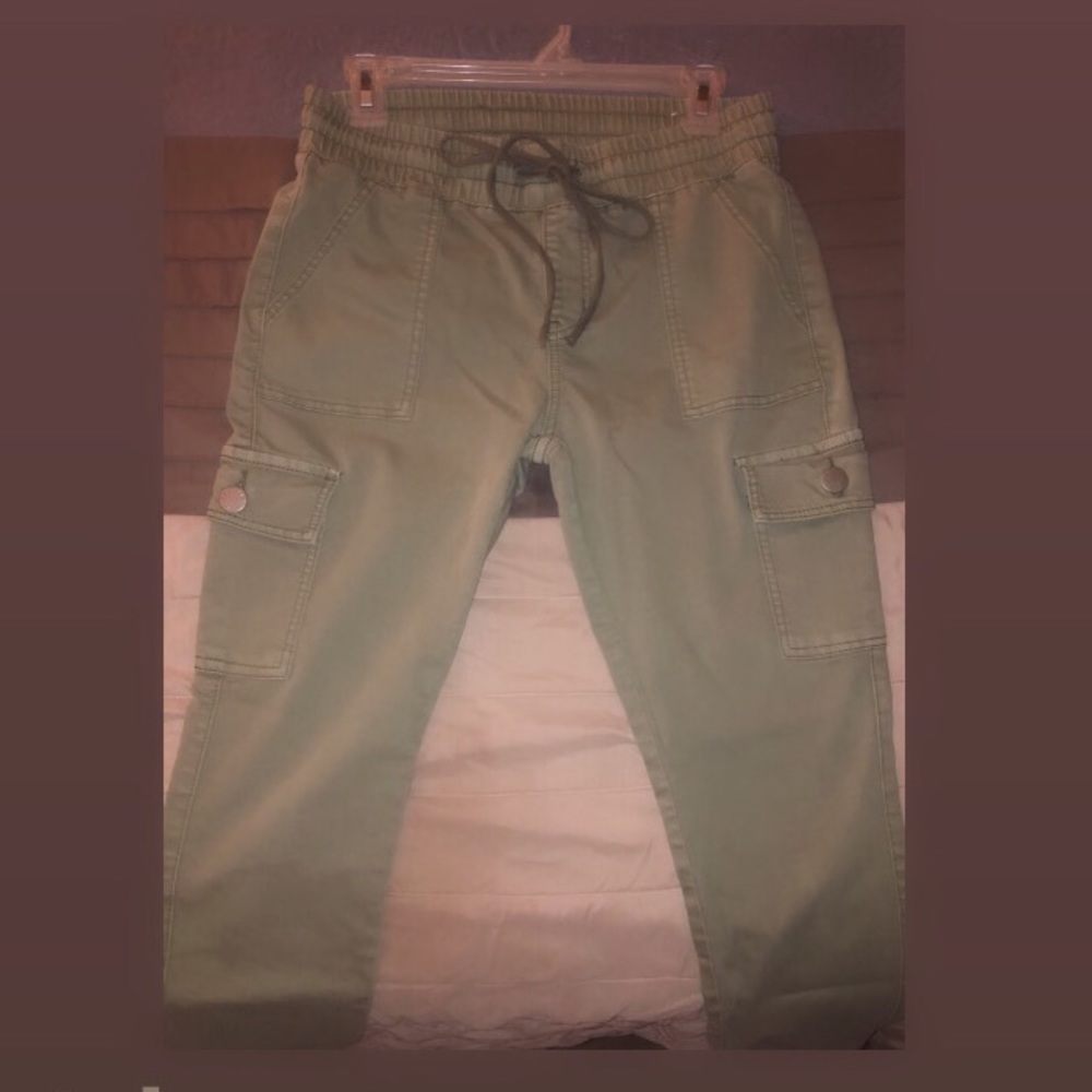 Olive green joggers with pockets